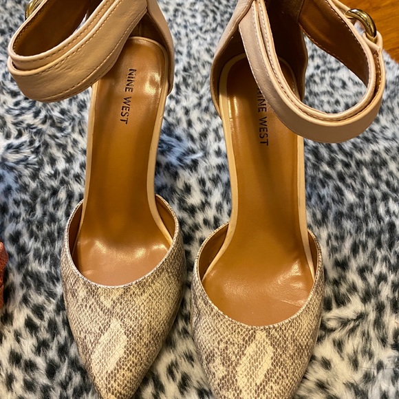 Adidas superstar & 3 pairs of high heels 7.5 - Picture 9 of 9